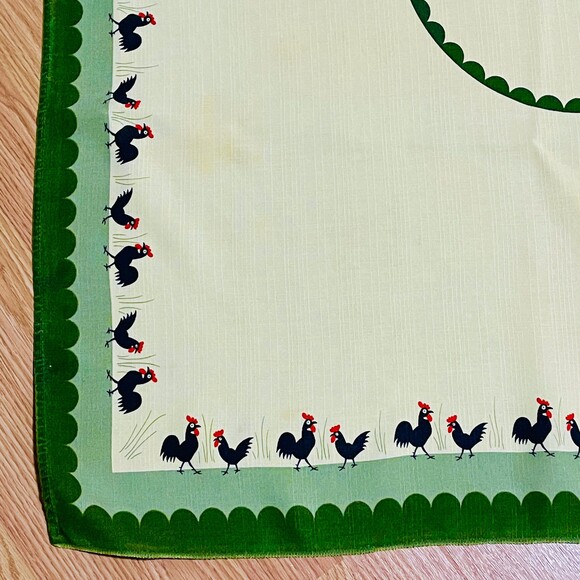 Vintage Rooster & Hen Yellow Green Border Tablecloth 34x38 - Picture 5 of 10